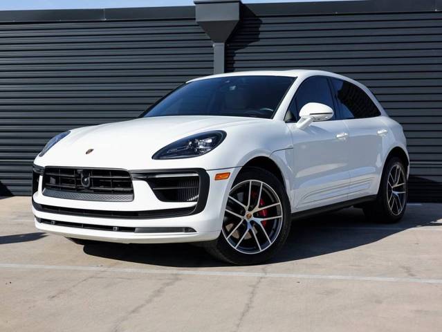 2022 Porsche Macan S AWD photo