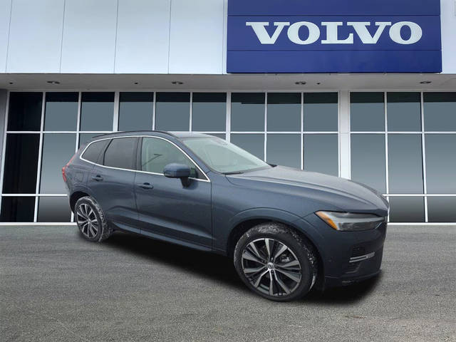 2022 Volvo XC60 Momentum AWD photo