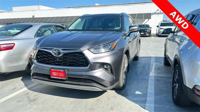 2022 Toyota Highlander Platinum AWD photo