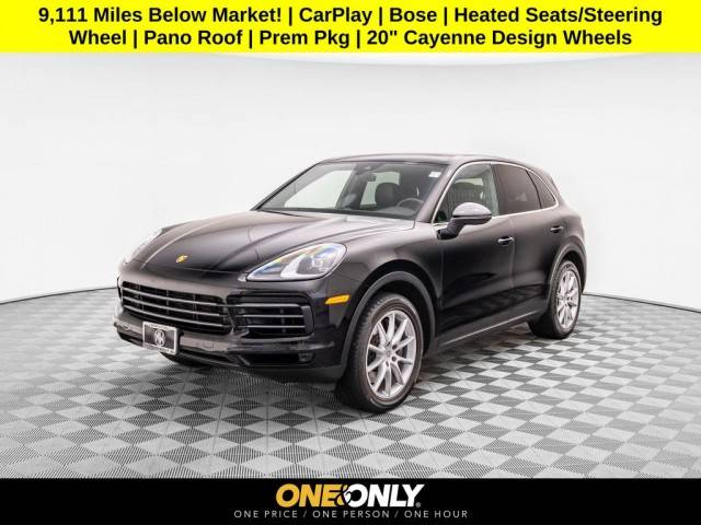 2022 Porsche Cayenne  AWD photo