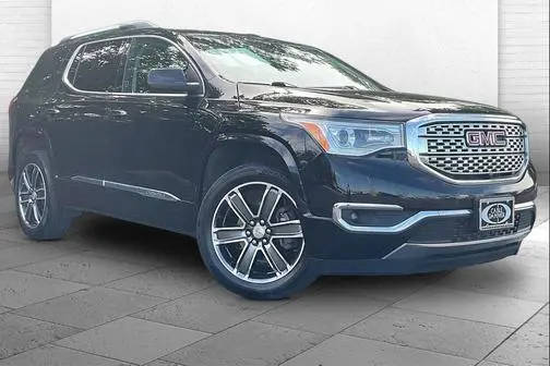 2018 GMC Acadia Denali AWD photo