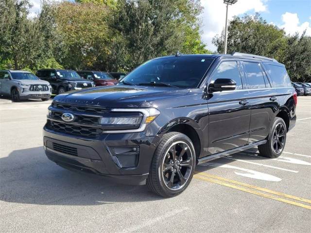 2022 Ford Expedition Limited RWD photo