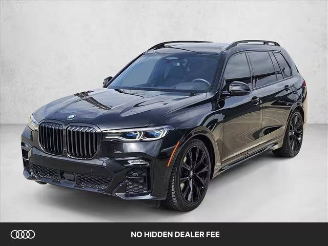 2022 BMW X7 M50i AWD photo