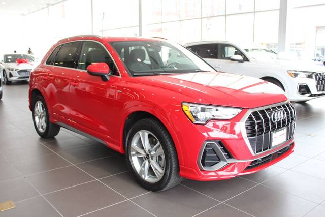 2022 Audi Q3 S line Premium AWD photo