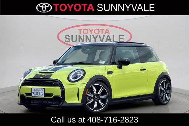 2023 MINI Hardtop 2 Door Cooper S FWD photo