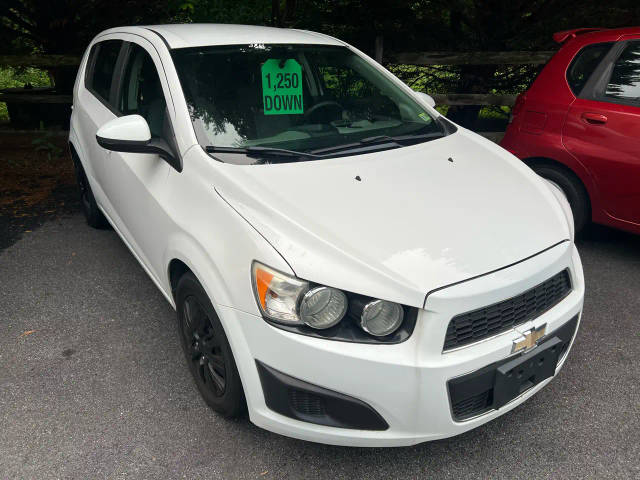 2015 Chevrolet Sonic LS FWD photo