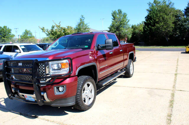 2015 GMC Sierra 2500HD Denali 4WD photo
