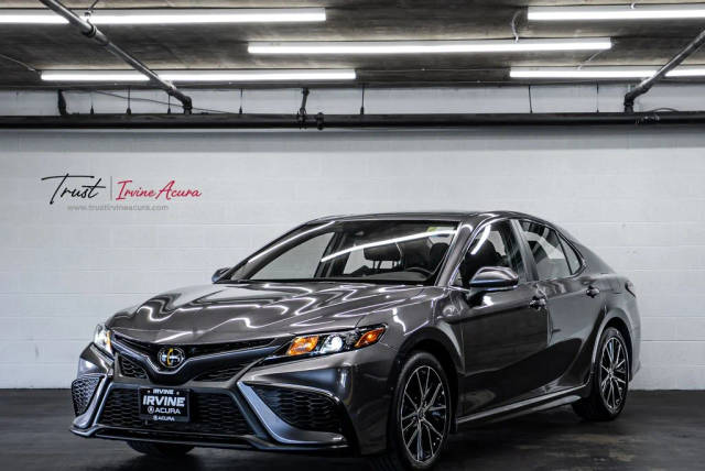 2022 Toyota Camry SE FWD photo