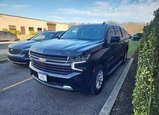 2022 Chevrolet Suburban LT 4WD photo