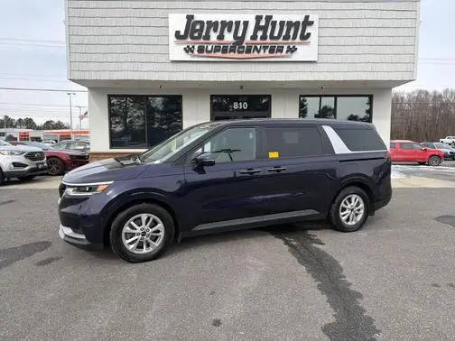 2023 Kia Carnival LX FWD photo