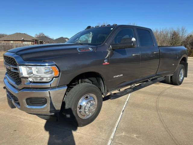 2022 Ram 3500 Tradesman 4WD photo