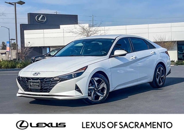 2023 Hyundai Elantra SEL FWD photo