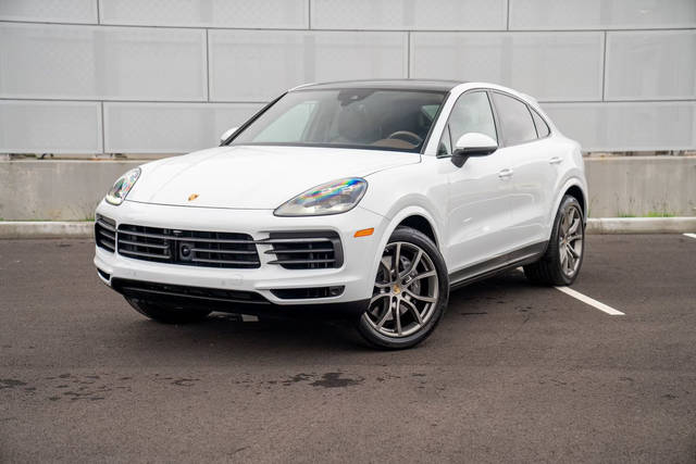 2022 Porsche Cayenne Coupe Platinum Edition AWD photo