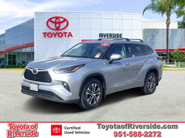 2022 Toyota Highlander XLE AWD photo