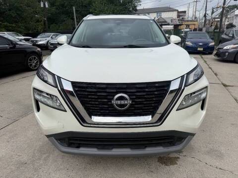 2022 Nissan Rogue SV FWD photo