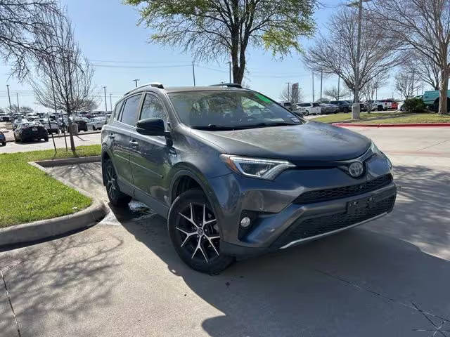 2018 Toyota RAV4 Hybrid SE AWD photo