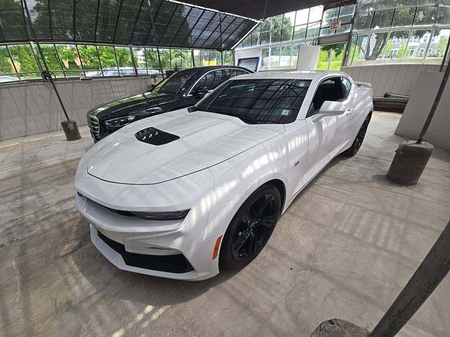 2022 Chevrolet Camaro 1SS RWD photo