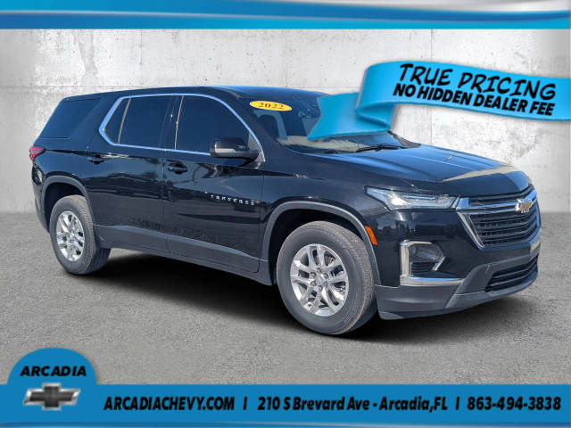 2022 Chevrolet Traverse LS FWD photo