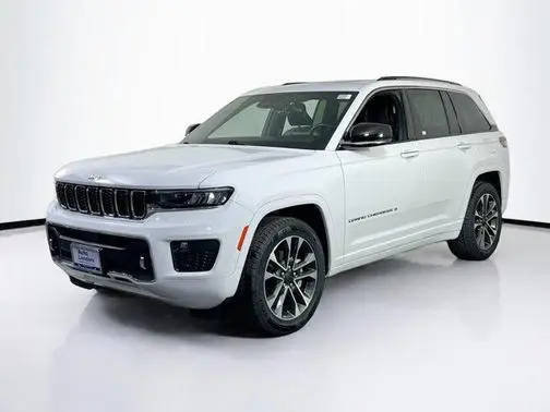 2022 Jeep Grand Cherokee Overland 4WD photo