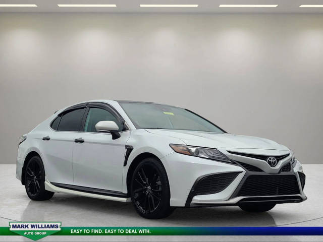 2022 Toyota Camry XSE FWD photo
