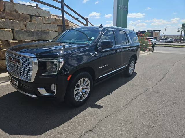 2022 GMC Yukon Denali 4WD photo