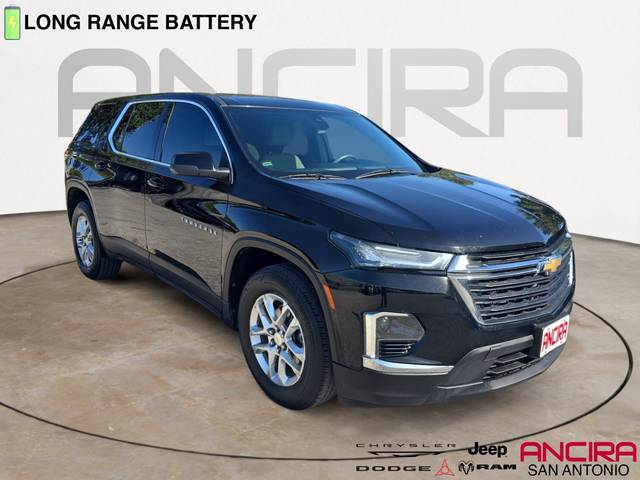 2022 Chevrolet Traverse LS FWD photo