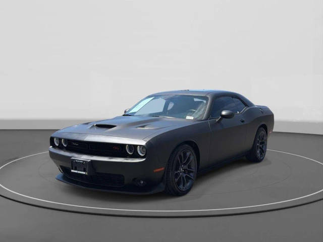 2022 Dodge Challenger R/T Scat Pack RWD photo