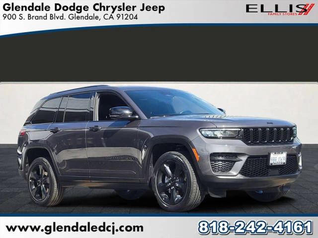 2022 Jeep Grand Cherokee Altitude RWD photo