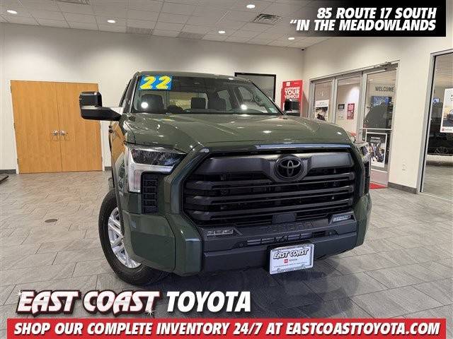 2022 Toyota Tundra SR5 4WD photo
