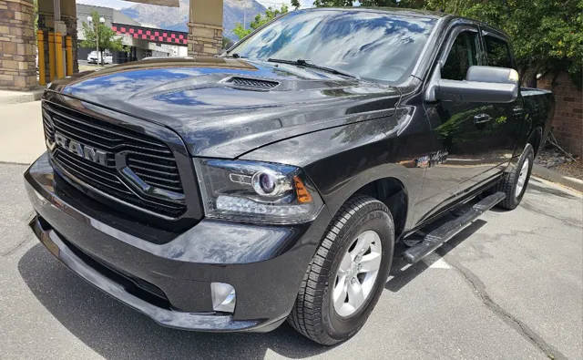 2018 Ram 1500 Sport 4WD photo