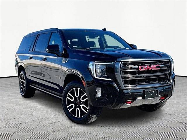 2022 GMC Yukon XL AT4 4WD photo