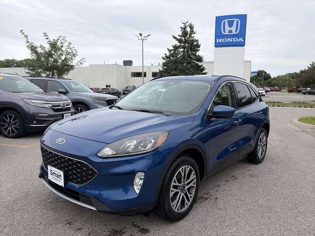 2022 Ford Escape SEL AWD photo