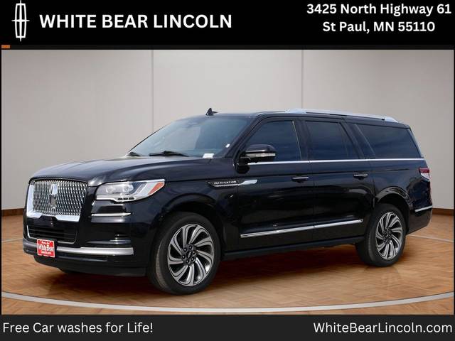2022 Lincoln Navigator L Reserve RWD photo