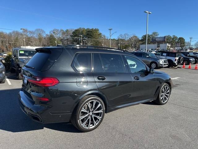 2022 BMW X7 M50i AWD photo