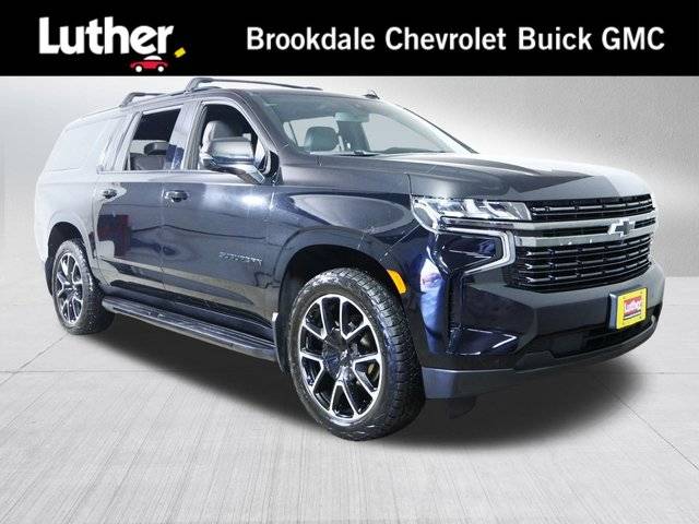 2022 Chevrolet Suburban RST 4WD photo