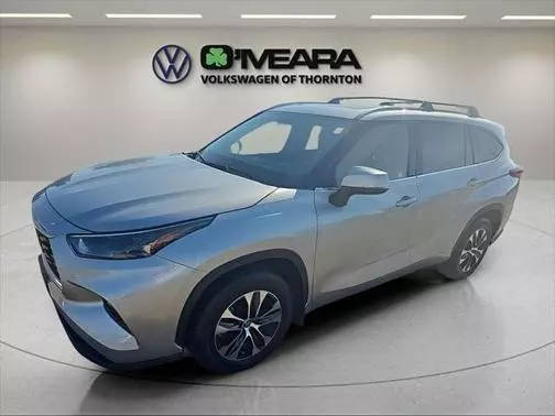 2022 Toyota Highlander XLE AWD photo