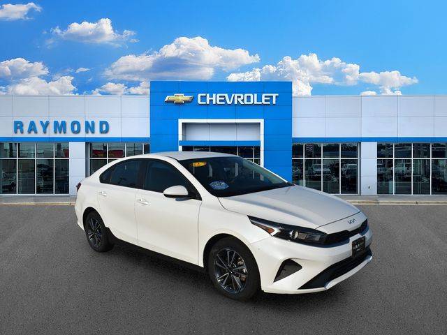 2022 Kia Forte LXS FWD photo