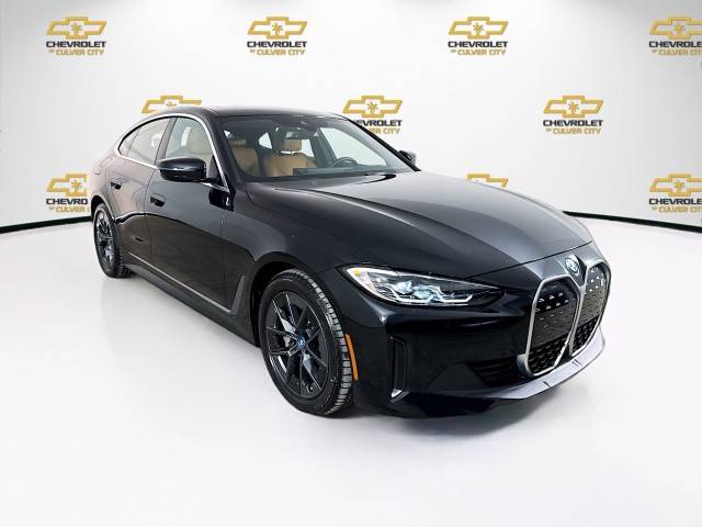 2022 BMW i4 eDrive40 RWD photo