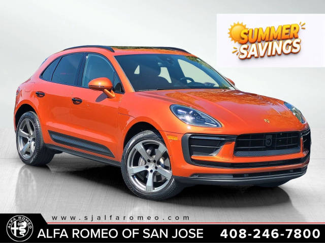 2022 Porsche Macan AWD photo