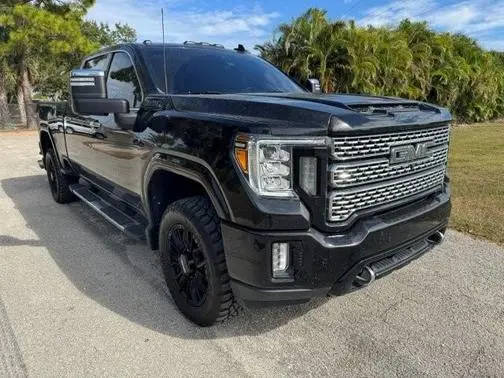 2021 GMC Sierra 2500HD Denali 4WD photo