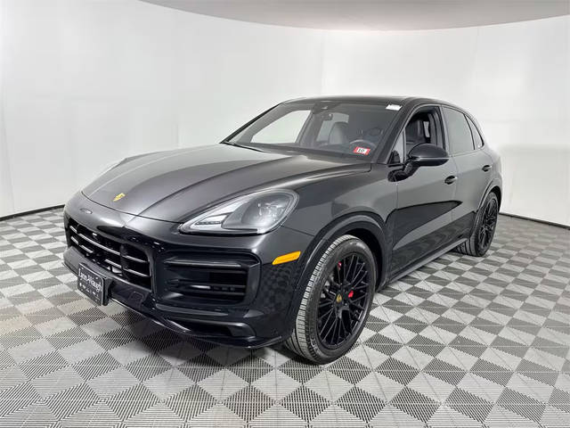 2022 Porsche Cayenne GTS AWD photo