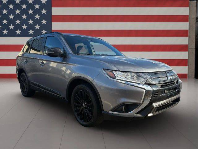 2020 Mitsubishi Outlander LE 4WD photo