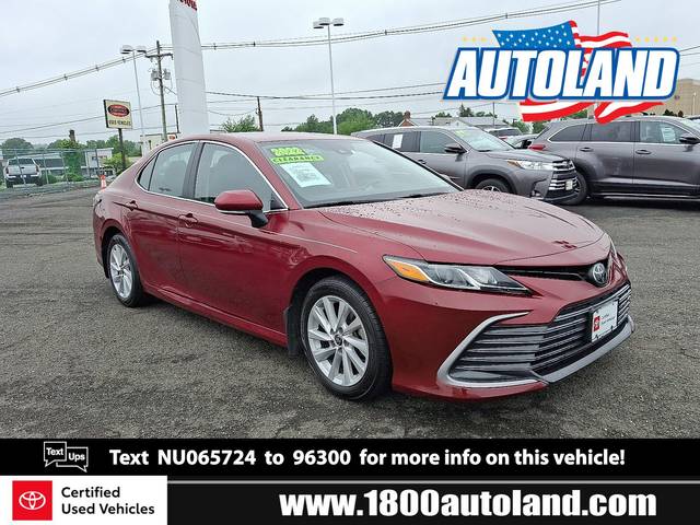 2022 Toyota Camry LE AWD photo