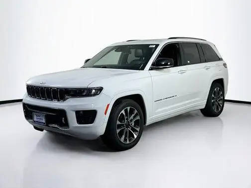 2022 Jeep Grand Cherokee Overland 4WD photo