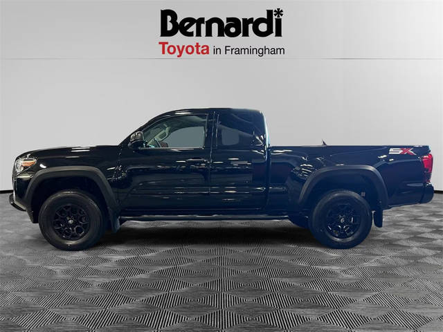 2022 Toyota Tacoma SR 4WD photo