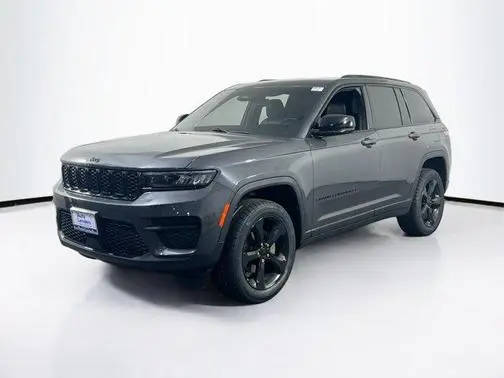 2022 Jeep Grand Cherokee Altitude 4WD photo