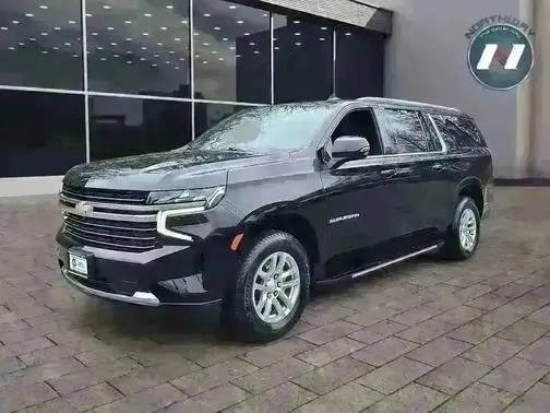 2022 Chevrolet Suburban LT 4WD photo