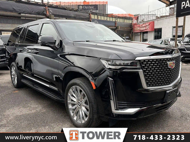 2022 Cadillac Escalade ESV Premium Luxury 4WD photo