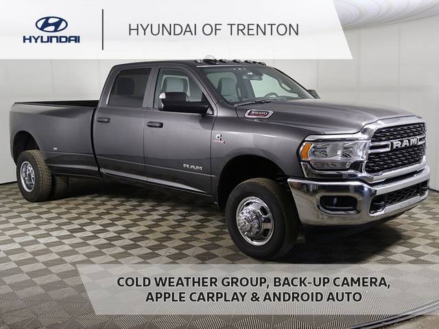 2022 Ram 3500 Big Horn 4WD photo