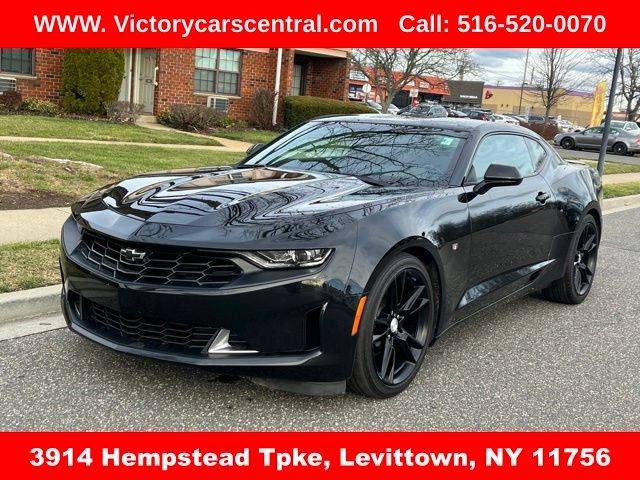 2022 Chevrolet Camaro 1LT RWD photo